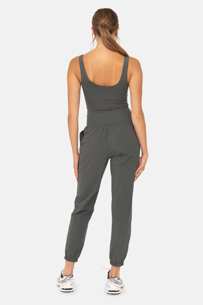 KEYHOLE CUTOUT JUMPSUIT