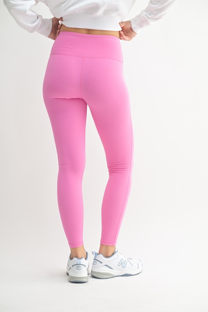 ESSENTIAL PERFORMANCE LEGGINGS