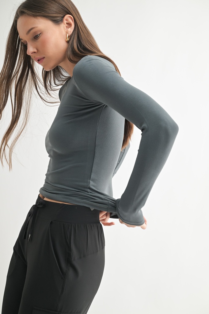 ESSENTIAL MICRO RIBBED TOP